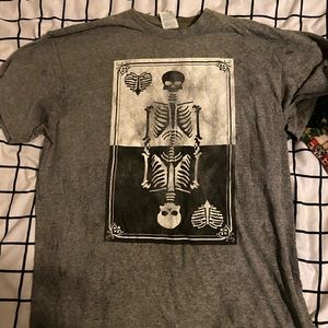 grey skeleton t-shirt